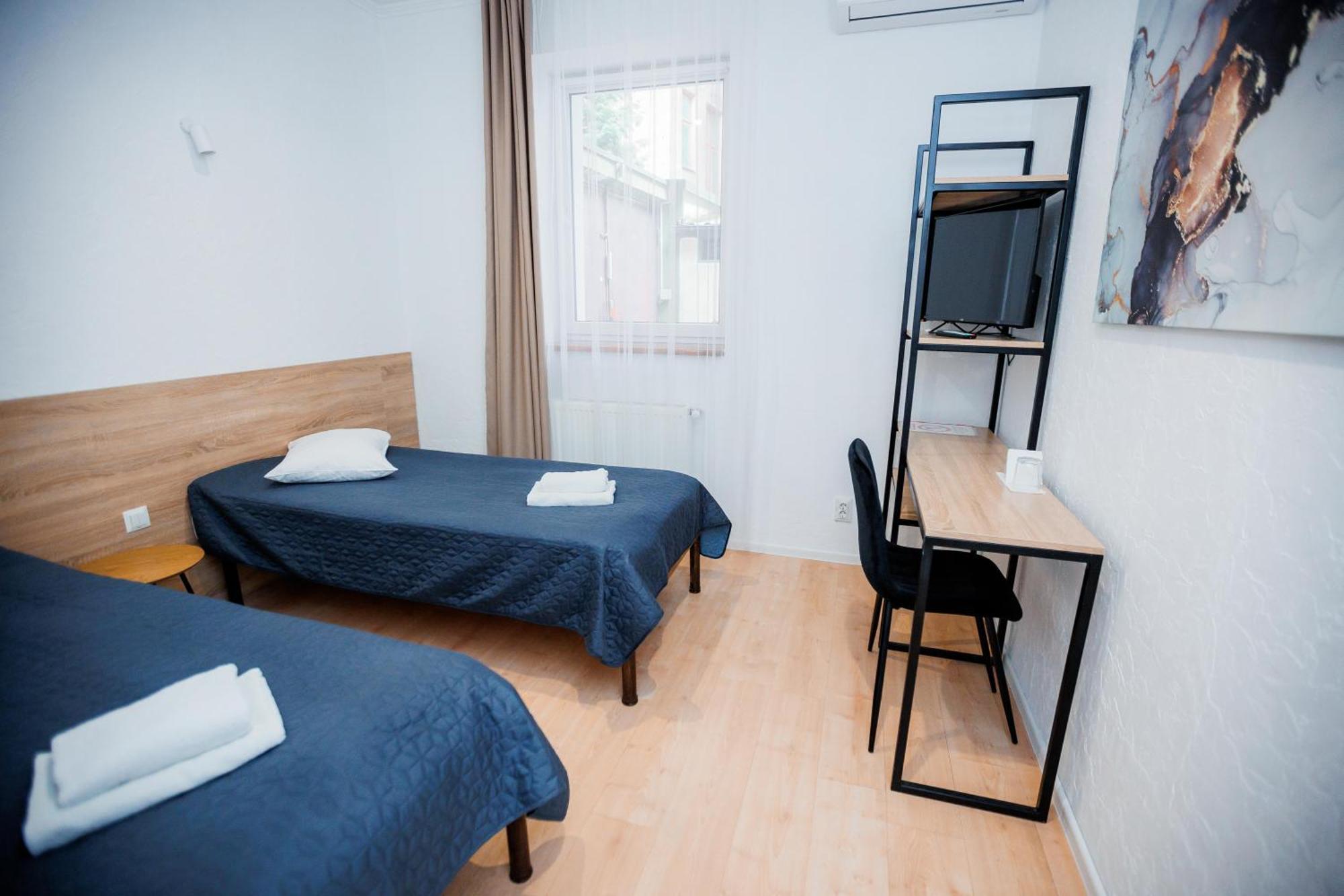 Staryi Krakiv Hotel Lviv Bagian luar foto